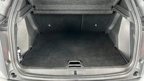 PEUGEOT 2008 1.2 PureTech 130 GT EAT8