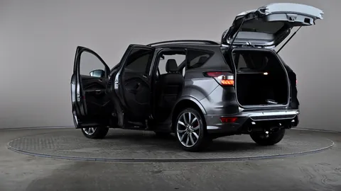 FORD KUGA 2.0 TDCi 180 ST-Line Edition