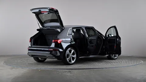 AUDI A3 35 TFSI S Line