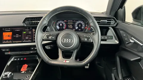 AUDI A3 35 TFSI S Line