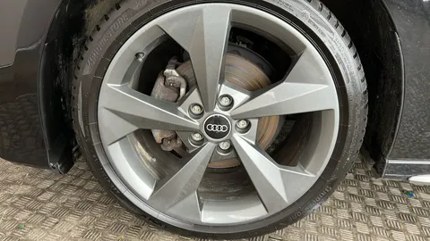AUDI A3 35 TFSI S Line