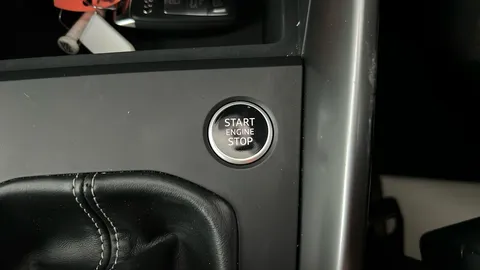 AUDI A3 35 TFSI S Line