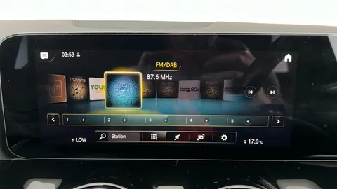 MERCEDES-BENZ EQA EQA 350 4M 215kW AMG Line Premium 66.5kWh Auto