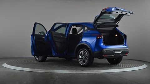 NISSAN QASHQAI 1.3 DiG-T MH Acenta Premium