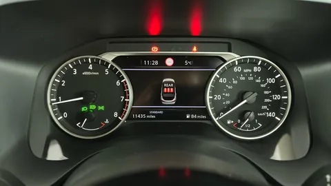 NISSAN QASHQAI 1.3 DiG-T MH Acenta Premium