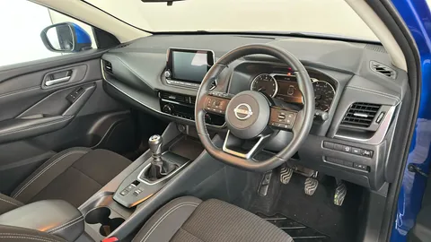 NISSAN QASHQAI 1.3 DiG-T MH Acenta Premium