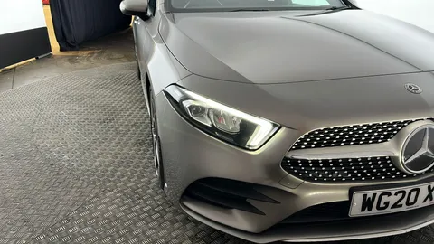 MERCEDES-BENZ A CLASS A200 AMG Line