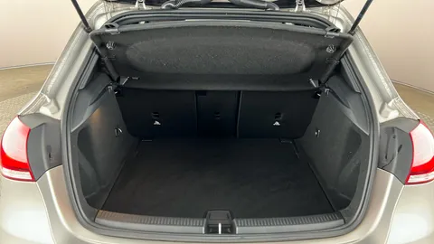 MERCEDES-BENZ A CLASS A200 AMG Line