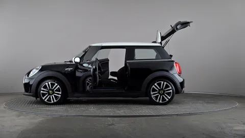 MINI HATCHBACK 135kW Cooper S Level 2 33kWh Auto