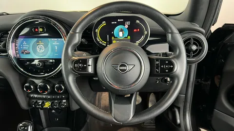 MINI HATCHBACK 135kW Cooper S Level 2 33kWh Auto