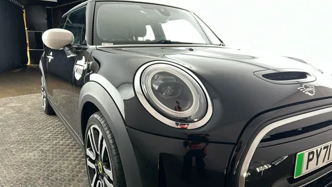 MINI HATCHBACK 135kW Cooper S Level 2 33kWh Auto