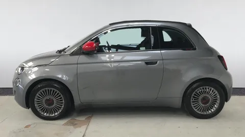 FIAT 500 87kW Red 42kWh Auto