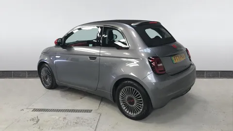 FIAT 500 87kW Red 42kWh Auto