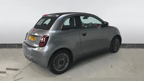 FIAT 500 87kW Red 42kWh Auto