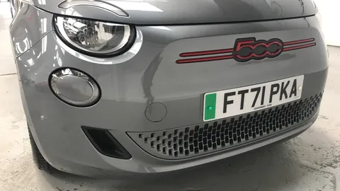 FIAT 500 87kW Red 42kWh Auto