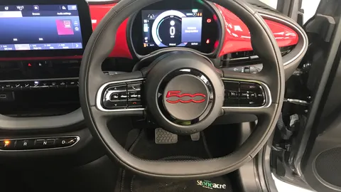 FIAT 500 87kW Red 42kWh Auto