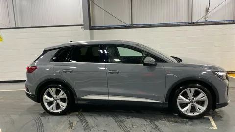 AUDI Q4 125kW 35 55kWh S Line Auto