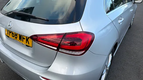 MERCEDES-BENZ A CLASS A180d Sport Auto