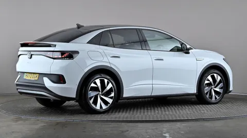 VOLKSWAGEN ID.5 128kW Style Pro 77kWh Auto