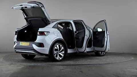 VOLKSWAGEN ID.5 128kW Style Pro 77kWh Auto