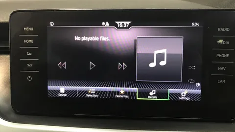 SKODA KAMIQ 1.0 TSI 95 SE Drive