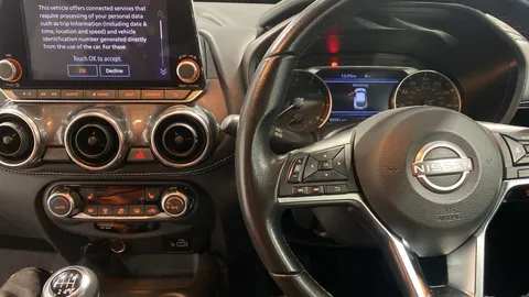 NISSAN JUKE 1.0 DiG-T 114 Tekna