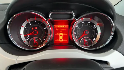 VAUXHALL ADAM 1.2i Energised