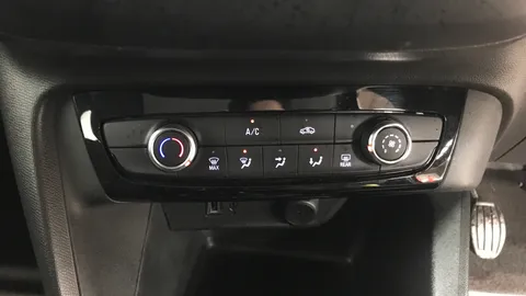 VAUXHALL CORSA 1.2 SE Nav