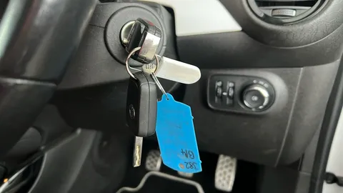 VAUXHALL ADAM 1.2i Energised