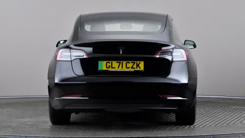 TESLA MODEL 3 Standard Plus Auto