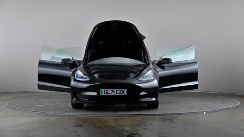 TESLA MODEL 3 Standard Plus Auto