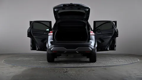 NISSAN QASHQAI 1.3 DiG-T MH 158 N-Connecta [Glass Rf] Xtronic