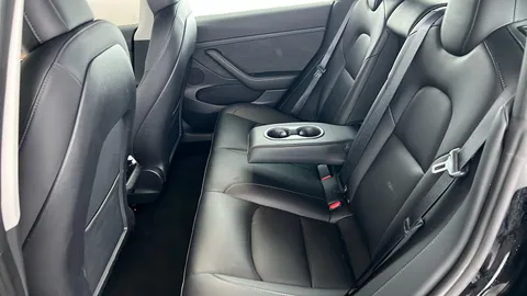 TESLA MODEL 3 Standard Plus Auto