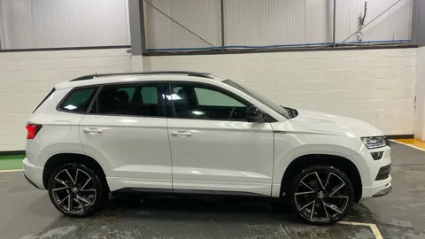 SKODA KAROQ 1.5 TSI Sport Line DSG