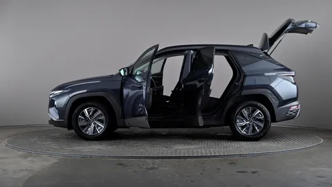 HYUNDAI TUCSON 1.6 TGDi SE Connect 2WD