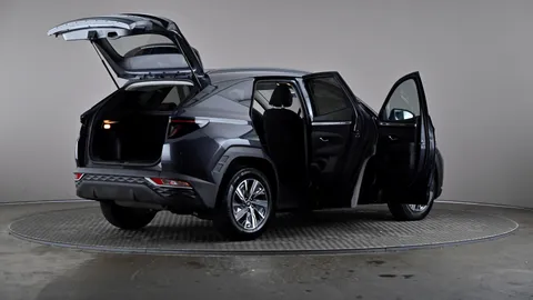 HYUNDAI TUCSON 1.6 TGDi SE Connect 2WD