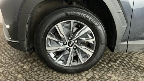 HYUNDAI TUCSON 1.6 TGDi SE Connect 2WD