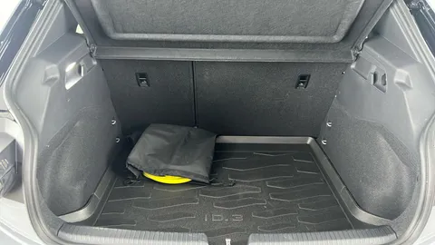 VOLKSWAGEN ID.3 107KW Life Pro 58kWh Auto