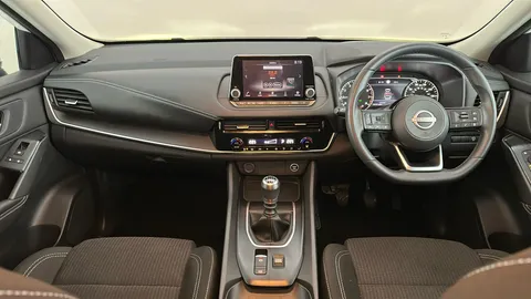 Nissan Qashqai 1.3 DiG-T MH Acenta Premium