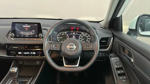 Nissan Qashqai 1.3 DiG-T MH Acenta Premium