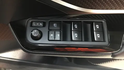 TOYOTA C-HR 1.8 Hybrid Excel CVT