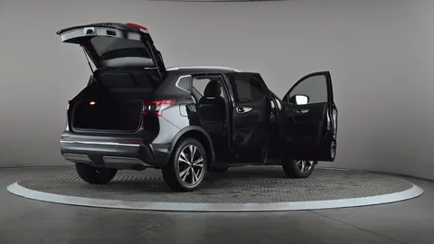 NISSAN QASHQAI 1.2 DiG-T N-Connecta