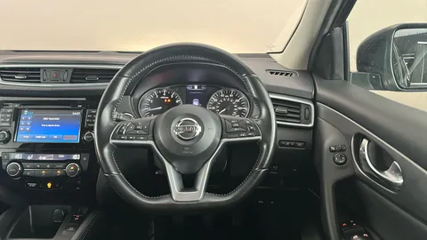 NISSAN QASHQAI 1.2 DiG-T N-Connecta