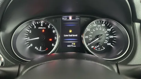 NISSAN QASHQAI 1.2 DiG-T N-Connecta