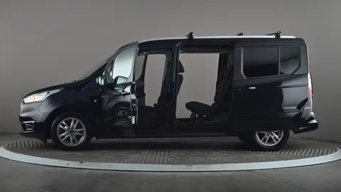 FORD GRAND TOURNEO CONNECT 1.5 EcoBlue 120 Titanium