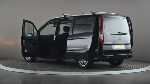 FORD GRAND TOURNEO CONNECT 1.5 EcoBlue 120 Titanium