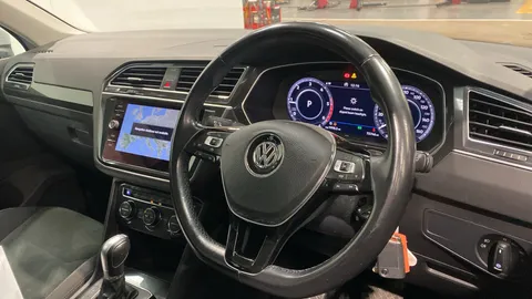 VOLKSWAGEN TIGUAN 2.0 TDi 150 SEL DSG