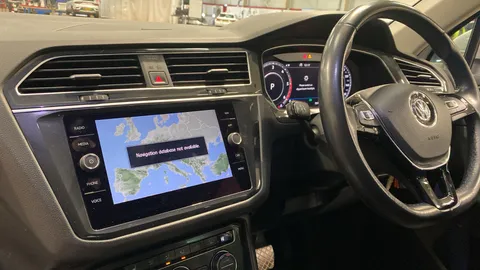 VOLKSWAGEN TIGUAN 2.0 TDi 150 SEL DSG