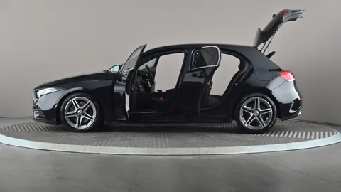 MERCEDES-BENZ A CLASS A220d AMG Line Auto