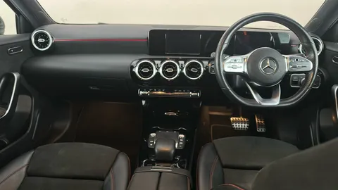 MERCEDES-BENZ A CLASS A220d AMG Line Auto